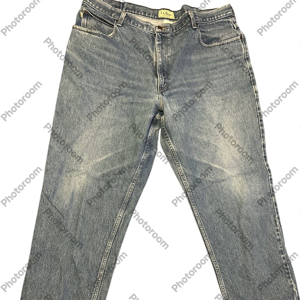 Mens LL Bean jean size 42/30 Relaxed  Fit 100% cotton